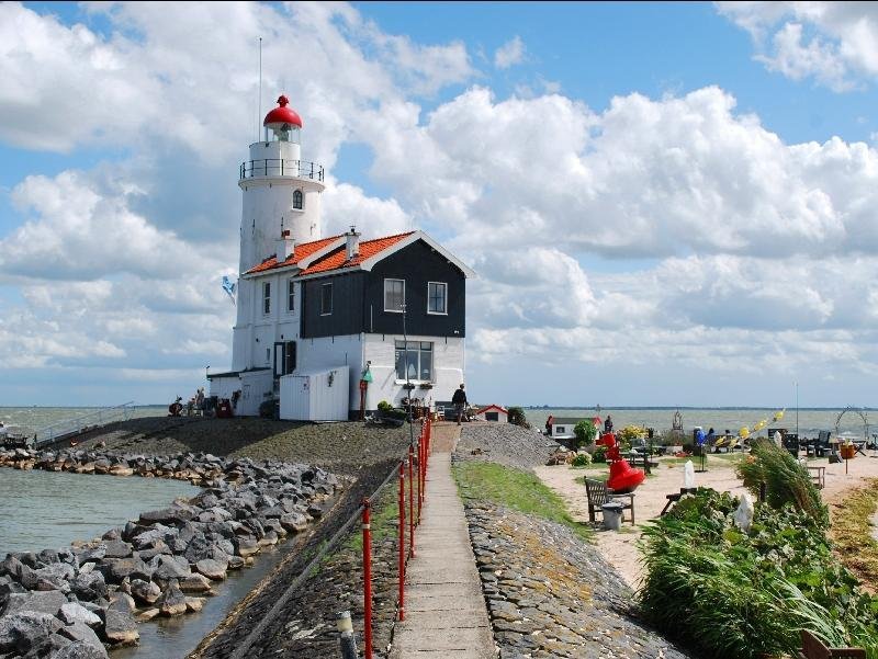 Marken