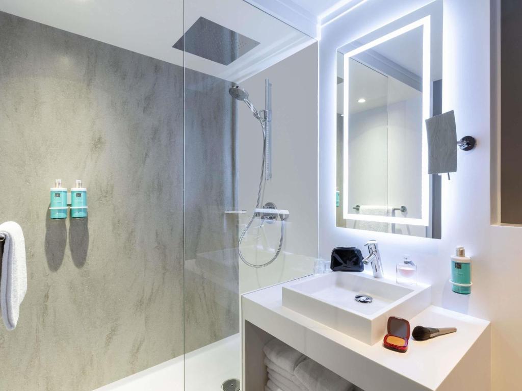 Novotel Luxembourg Kirchberg badkamer